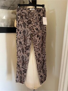 Free People snake skin pattern skinny jeans NWT
